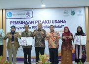 Bersama Wamenkeu, Kepala BPJPH Serahkan 100 Sertifikat Halal ke Pelaku Usaha di UGM