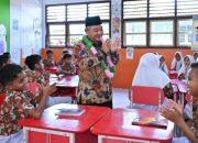 Mendikdasmen Tebar Semangat Literasi di Maluku Utara: Siswa Antusias!
