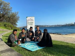 Dai Ambassador Dompet Dhuafa Bimbing Seorang WNA Dalami dan Masuk Islam