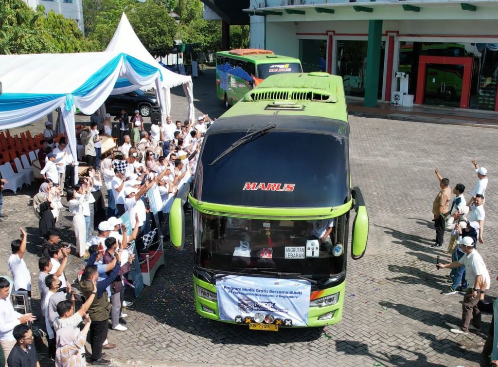 PTPN IV PalmCo Berangkatkan 1.020 Pemudik Gratis ke Kampung Halaman