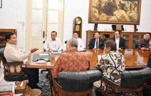 Menunggu Kapan Presiden Terima Rakyat yang Datang Mencari Keadilan Setelah Menerima Kehadiran para Konglomerat di Istana