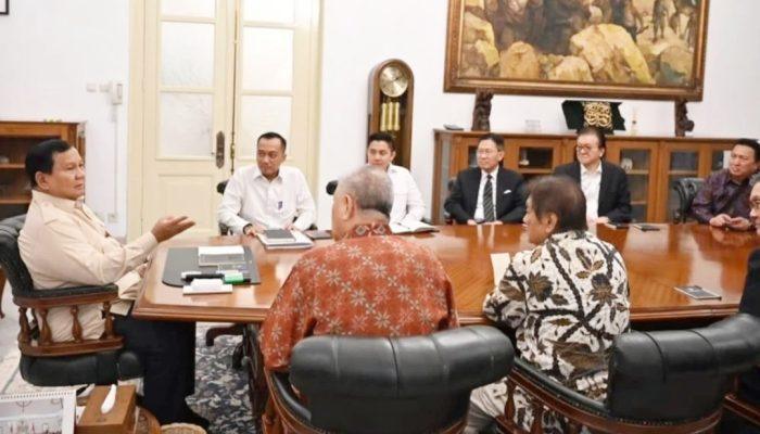 Menunggu Kapan Presiden Terima Rakyat yang Datang Mencari Keadilan Setelah Menerima Kehadiran para Konglomerat di Istana