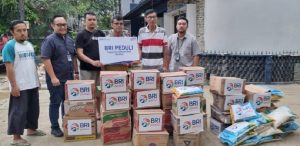 BRI Bekasi Juanda Salurkan Bantuan Sembako untuk Korban Banjir di 5 Titik Paling Terdampak