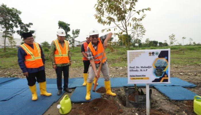 Muhadjir Sampaikan Apresiasi Setelah Tinjau Proses Pembangunan Gedung Muktamar Muhammadiyah ke 49