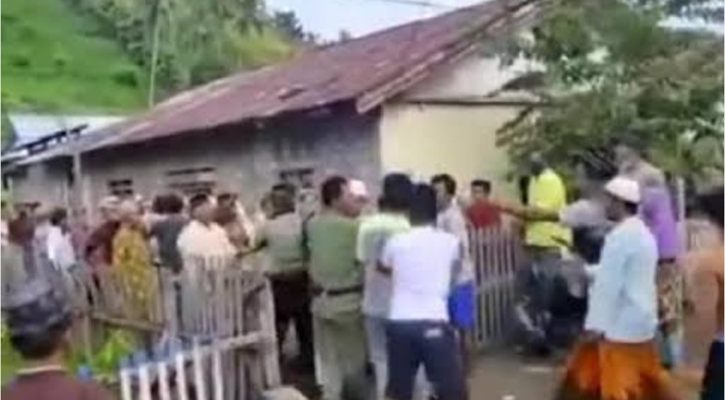 Pelarangan Penggunaan Fasilitas Umum untuk Kegiatan Ibadah, Inkonstitusional!