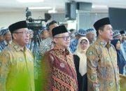 Mendikdasmen Lepas Jamaah Haji Banyumas di UMP Bersama Ribuan Jamaah