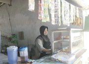 Berkat Bantuan BAZNAS, Pendapatan Warung Nasi Santi Raup Rp10 Juta per Bulan