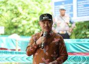 Tebar Benih Lele, Wawali Harris Bobihoe Dukung Program Ketahanan Pangan Nasional