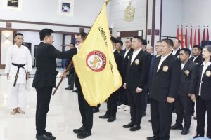 Ketum PB FORKI Hadi Tjahjanto Lantik Pengurus Besar Lemkari Periode 2025-2029 di Surabaya