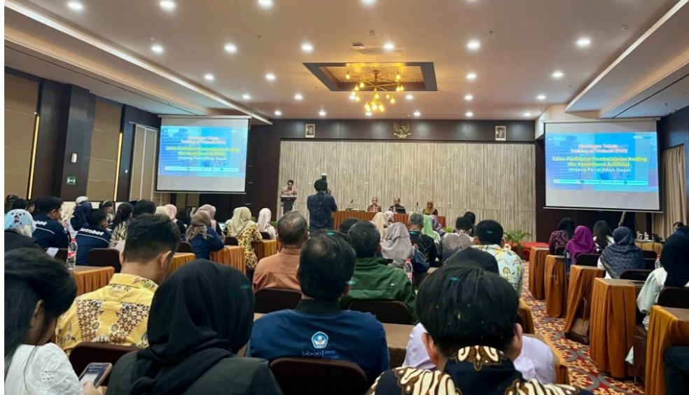 Universitas Muhammadiyah Surakarta (UMS) Siap Cetak Guru Ahli AI dan Koding, Dosen PTI Dapat Penghargaan Nasional!