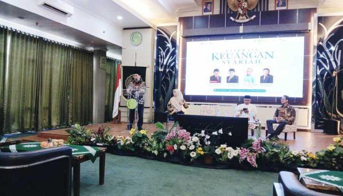 Seminar Literasi Keuangan Syariah, Ketua MPW PP Muhammadiyah Minta Perkuat Literasi Keuangan Syariah