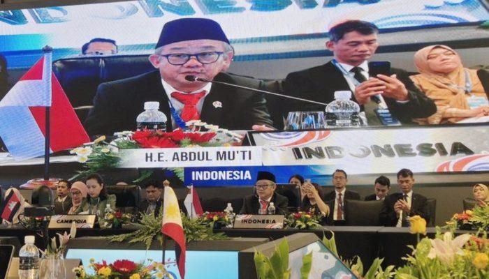 Mendikdasmen Bertemu Menteri Pendidikan Negara ASEAN Bahas Penanggulangan Angka Tidak Sekolah