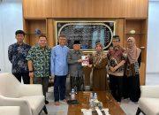 Perkembangan dan Tantangan Ekonomi Syariah Indonesia