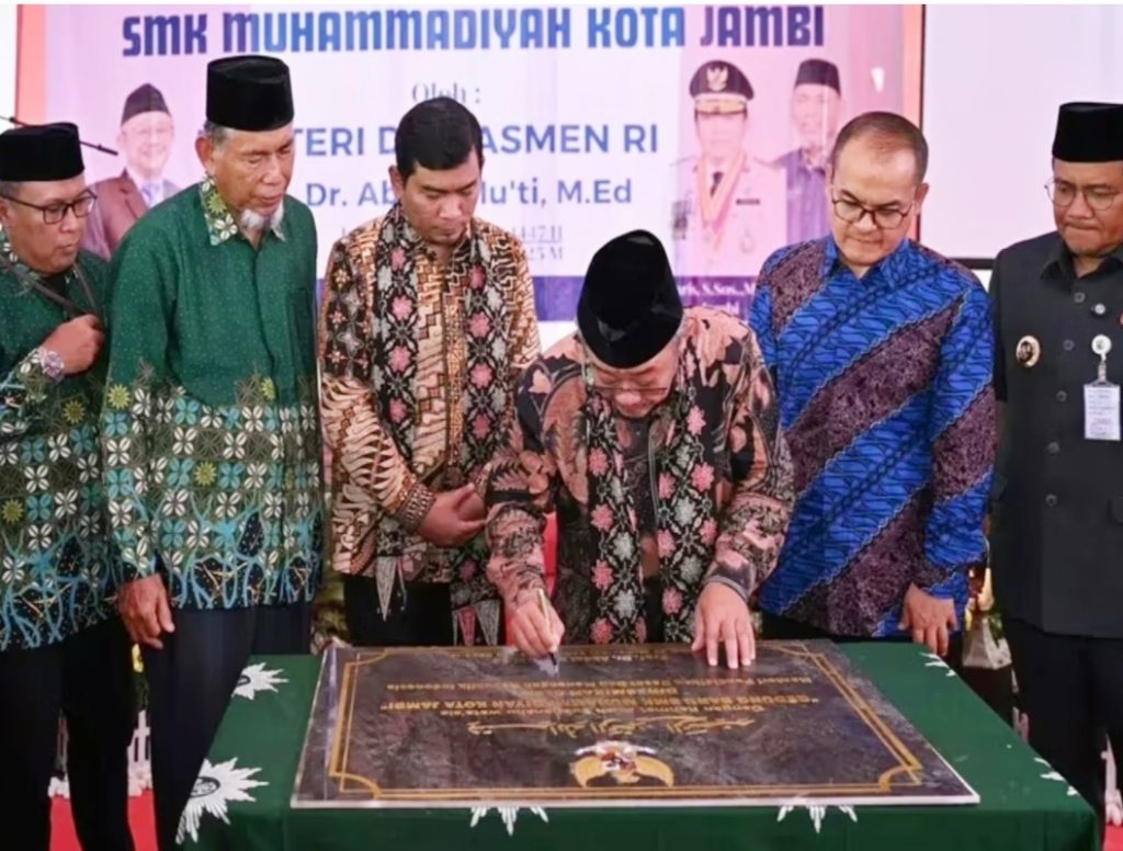Pentingnya Kolaborasi, Mendikdasmen Resmikan SMK Muhammadiyah Kota Jambi