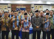 Mendikdasmen Abdul Mu’ti Terima Penghargaan “75 Tokoh Pamomong Jawa Tengah” dari Suara Merdeka Network