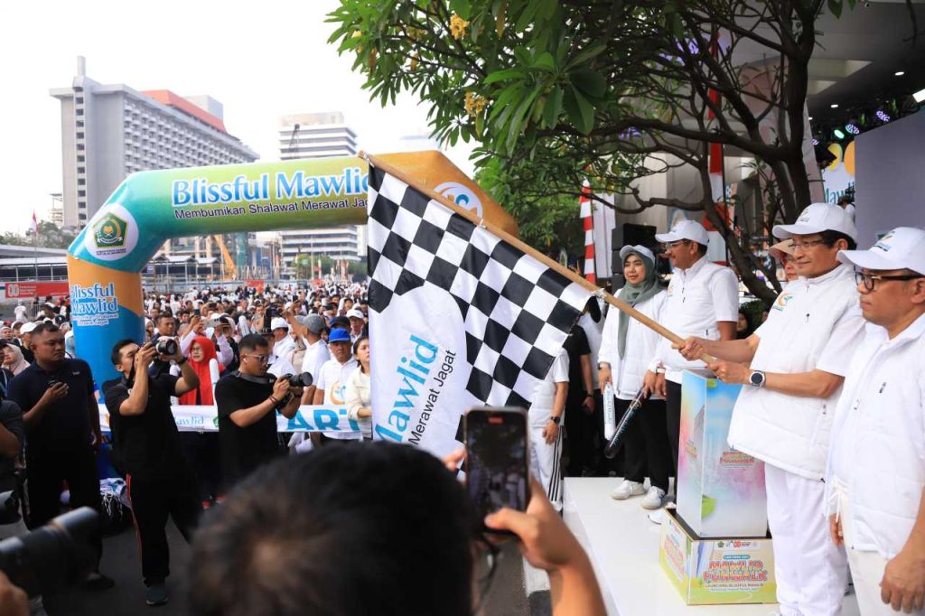 1.000 Peserta CFD Ikuti Mawlid Funwalk, Menag Ajak Warga Sambut Maulid dengan Menjaga Toleransi