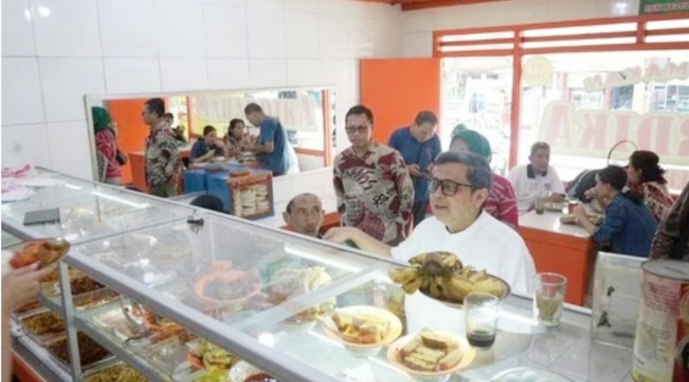 Terima Kasih Presiden Prabowo, Sekarang Warteg, Warsun dan Sejenisnya Bisa Peroleh Sertifikat Halal Gratis