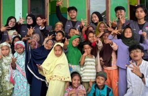 Mahasiswa Kampus Muhammadiyah Dampingi Anak-anak Suku Bajo dalam Literasi dan Numerasi