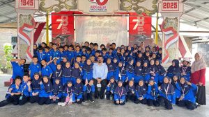 Murid Kelas II SD Muhammadiyah PK Solo Belajar di Kampung Inggris