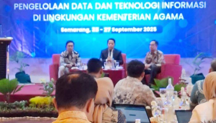 Sekjen Kemenag Minta Pusdatin Sederhanakan Aplikasi Layanan