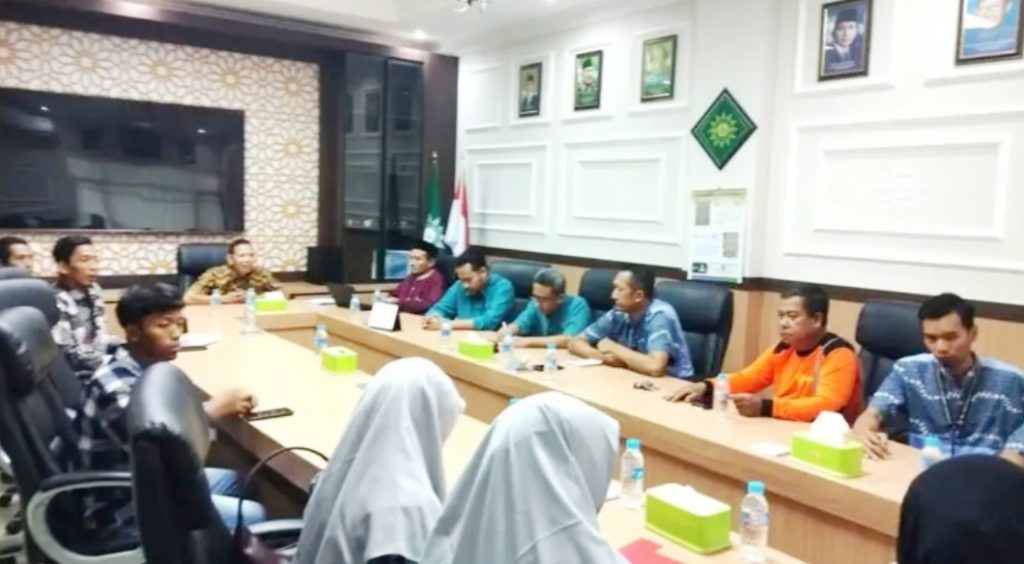 Muhammadiyah Turut Ringankan Beban Korban Ambruknya Musholla Ponpes Al Khoziny Melalui PDM Sidoarjo