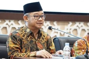 Ditengah Penilaian Kinerja Pemerintahan Prabowo, Kemendikdasmen Jadi Bintangnya