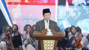 Menag Sampaikan Terima Kasih atas Perhatian Presiden ke Pesantren di Malam Bakti Santri