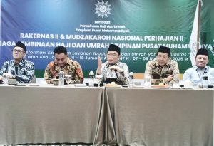 Muhadjir Effendy Dorong Muhammadiyah Bangun Ekosistem Bisnis Haji dan Umrah yang Kuat