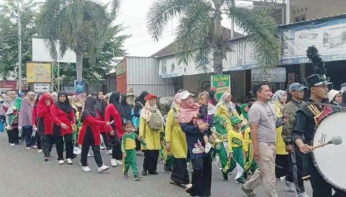Langkah Sehat, Hati Bahagia: Aisyiyah Cabang Laren Meriahkan Jalan Sehat Milad ke-113 Muhammadiyah