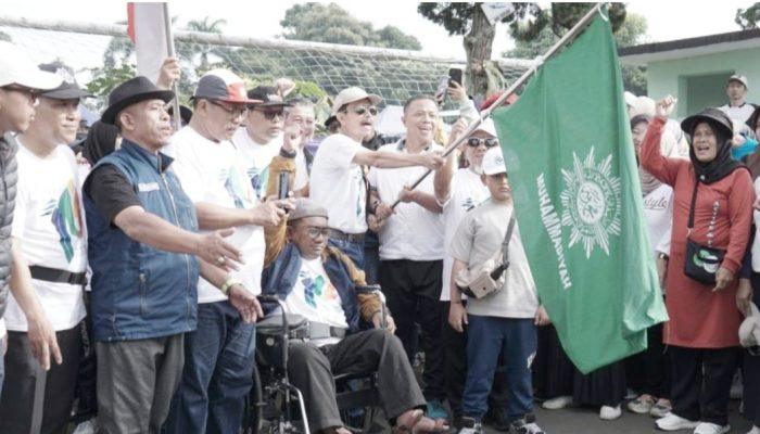 Semarak Milad ke-113 Muhammadiyah, Ribuan Warga Garut Ikuti Jalan Sehat Kebersamaan
