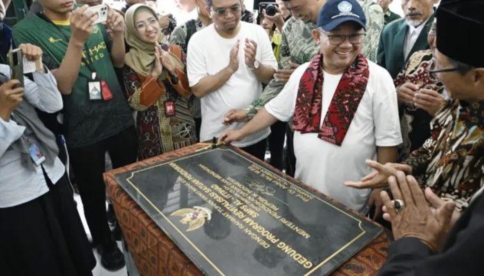 Mendikdasmen Apresiasi Revitalisasi Satuan Pendidikan di Sampang yang Tuntas Lebih Cepat