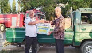 Muhammadiyah Hulu Sungai Utara (HSU) Serahkan Bantuan 100 Paket Sembako untuk Warga Terdampak Banjir