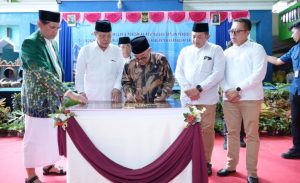 Mendikdasmen Resmikan Revitalisasi Massal Sekolah Muhammadiyah Karanganyar
