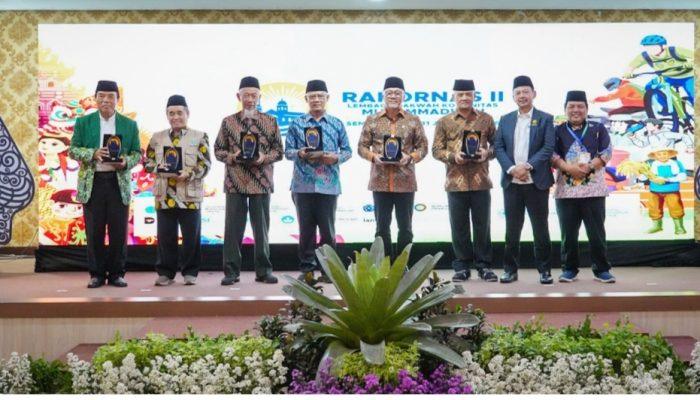 BPR Syariah Matahari Milik Muhammadiyah Salurkan CSR untuk Sekolah di Tangsel Rp100 Juta