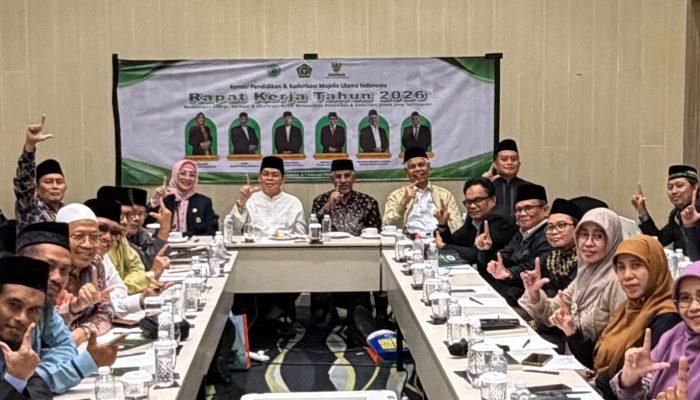 Sekjen MUI Berharap PKU Bisa Terintegrasi di Pesantren Hingga Pendidikan Doktor 